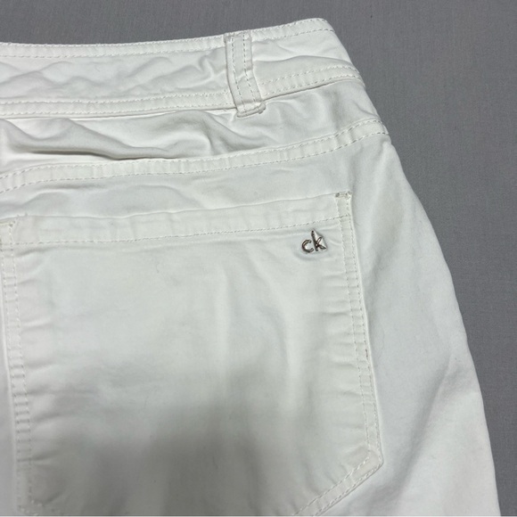 Calvin Klein Jeans Women’s White Zip Fit Size 8 - Picture 8 of 11